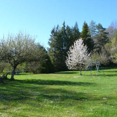 Vue du jardin et boulodrome